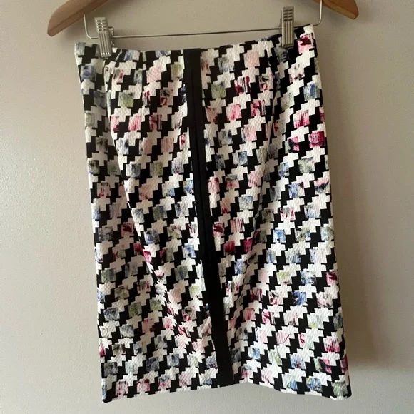 White House Black Market Houndstooth Mixed Print Pencil Skirt 2 - Picture 4 of 5